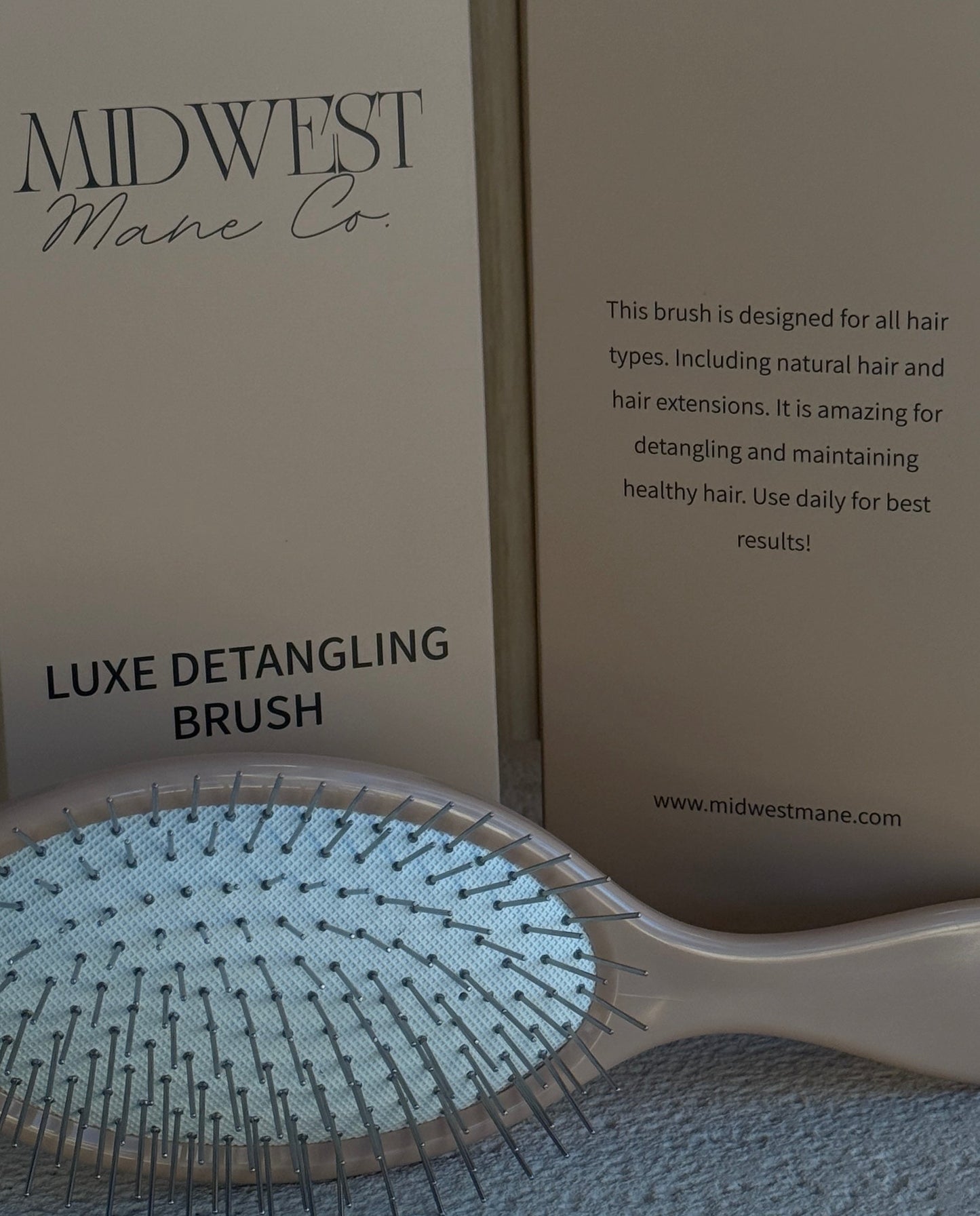 Midwest Mane Co. Luxe Detangling Brush