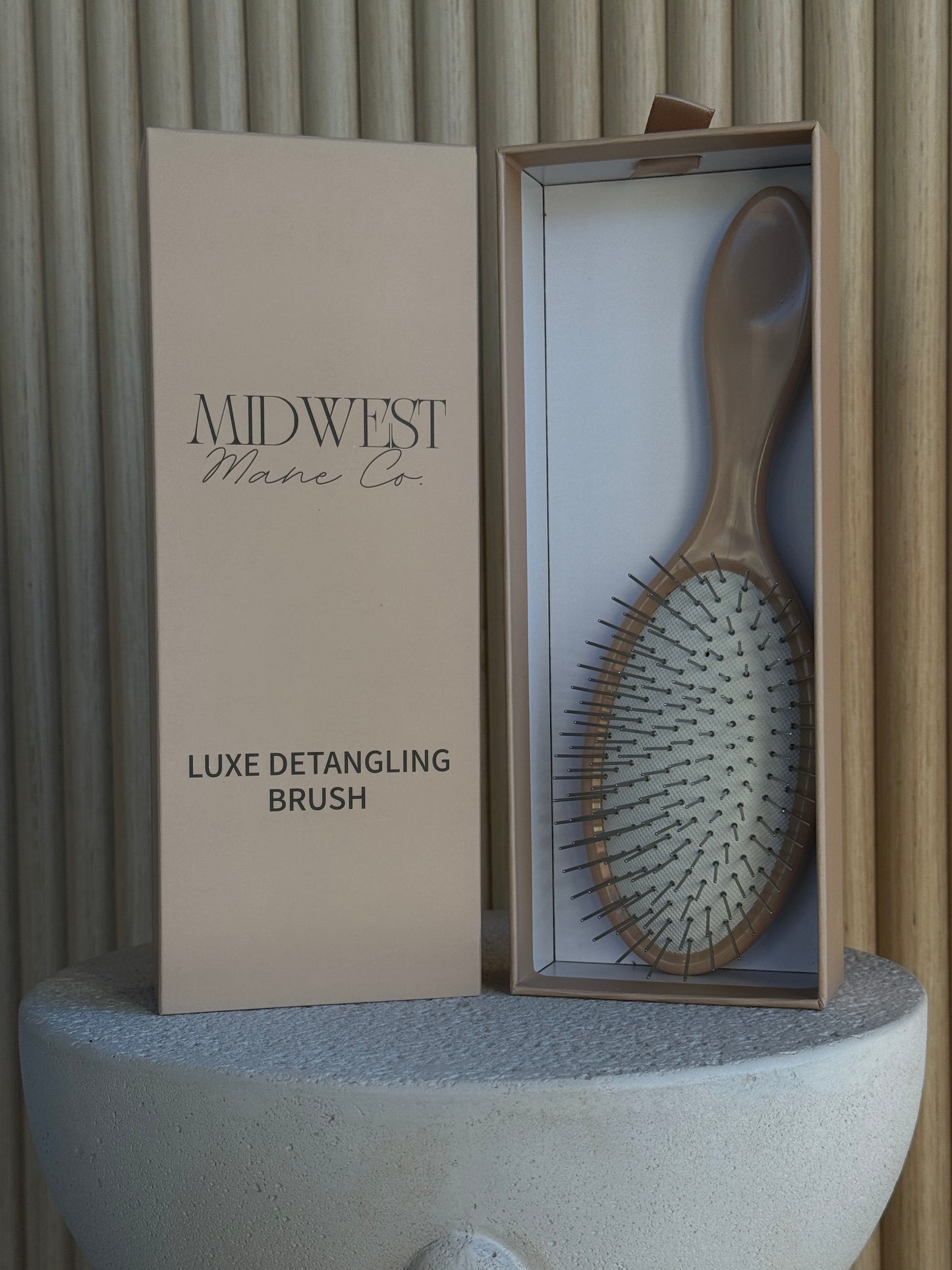 Midwest Mane Co. Luxe Detangling Brush